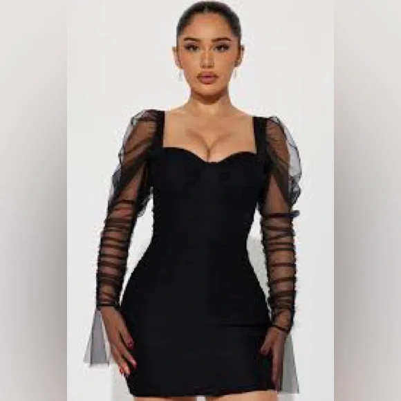 NWT⚫️Haute Monde Black Bodycon Dress with Puff Sleeves and Sweetheart Neckline⚫️ - Picture 1 of 10